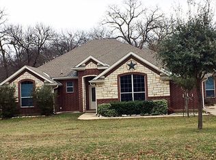 608 Sportsman Park Rd, Azle, TX 76020