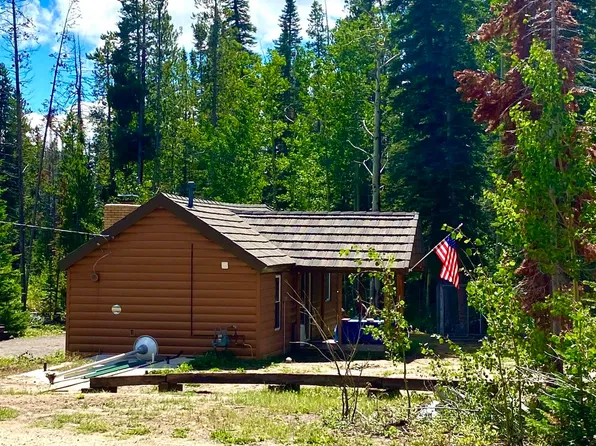 54 Valley Rd, Laramie, WY 82070