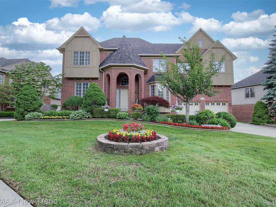1st image of 41672 Clemens Cir