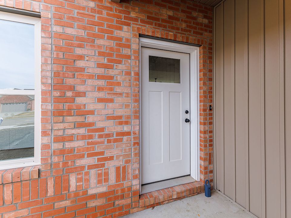 1912 Dunraven Rd, Bloomington, IL 61704 Zillow