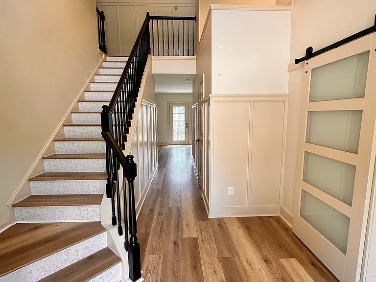 105 Summerwood Pl — Photo 2