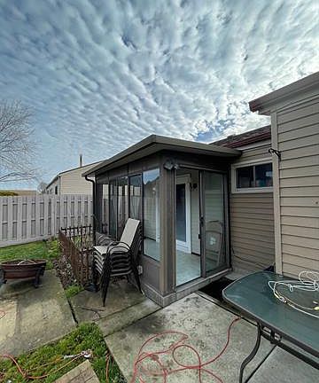 5th image of 25387 Norvell St