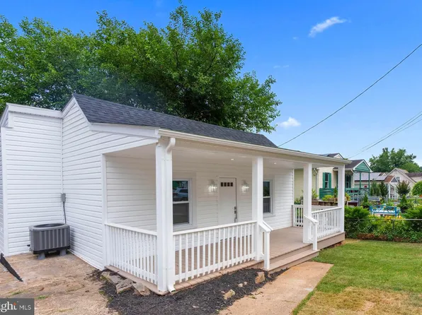 710 Larchmont Ave, Capitol Heights, MD 20743