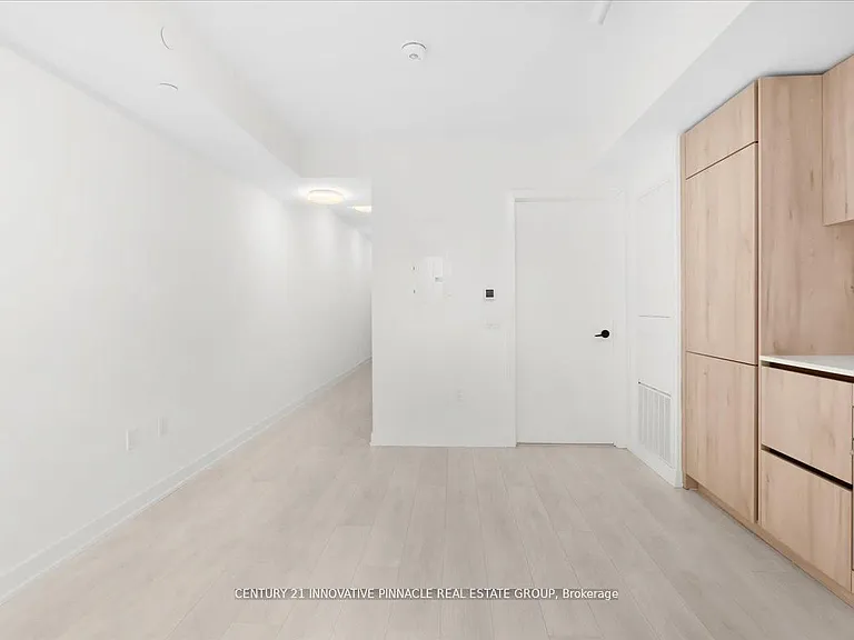 127 Broadway Ave #513S — Photo 16