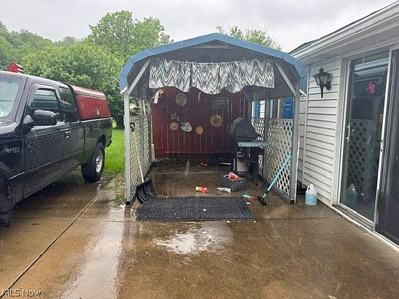 4th image of 23 Benson Ln