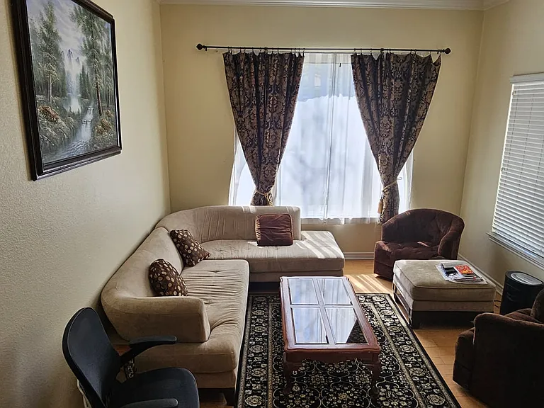 8210 Torrey Gardens Pl — Photo 13
