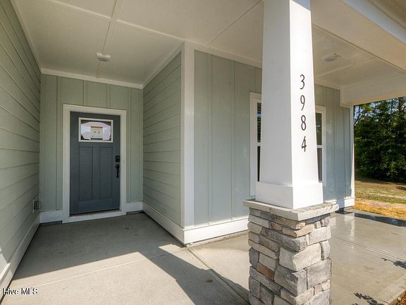 5th image of 3984 Golf Avenue