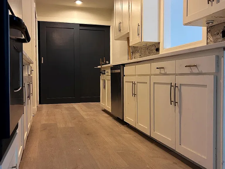 439 Brady Ln — Photo 5