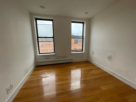 Rented by Compass | media 26