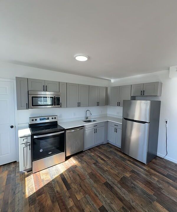 1st image of 730 N Main St #4