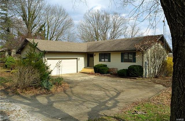 1st image of 1430 Hillcrest Dr