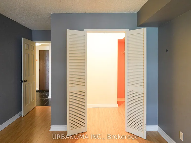 717 Bay St #409 — Photo 18