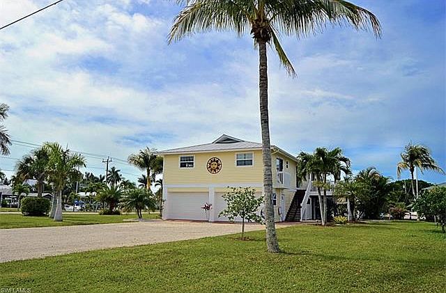 1st image of 3689 Emerald Ave