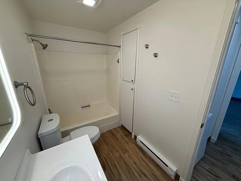Ironwood Court Apartments — Photo 18
