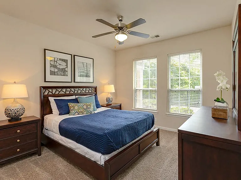 The Montgomery Apartments — Photo 7
