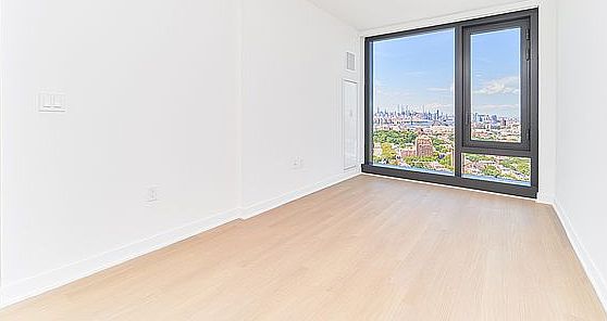 5th image of 46 6th Ave #314