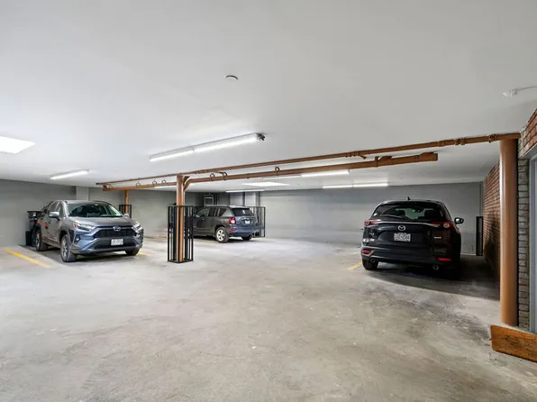 10-43 47th Avenue image 4 of 13