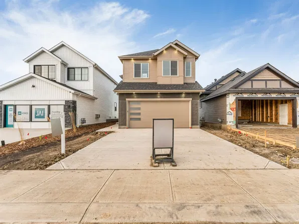 206 Falcon Dr, Leduc County, AB T0B 3M4
