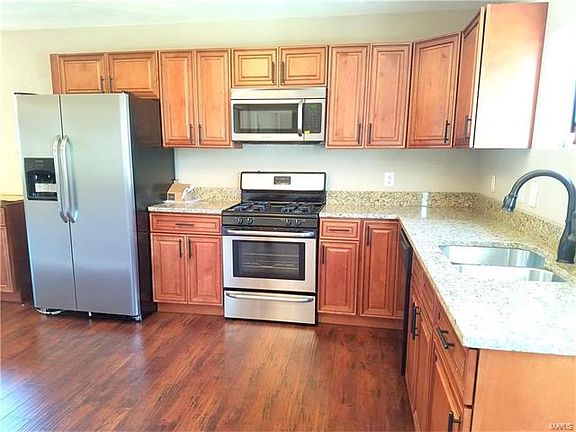 3rd image of 2913 Buxton Ave