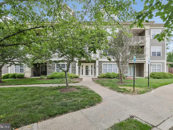 8815 Stone Ridge Cir APT 101, Pikesville, MD 21208