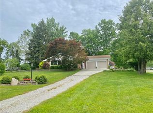 3613 Summit Rd, Ravenna, OH 44266