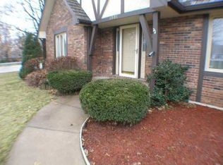 1801 NW Hunters Dell Ct, Blue Springs, MO 64014