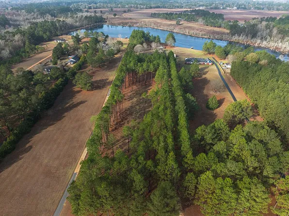 774 Flowing Well Rd, Leesburg, GA 31763