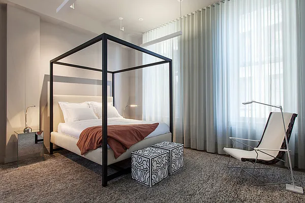 Sold by Stribling | media 9