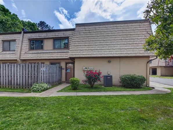 1591 Monterry Pl, Newport News, VA 23608