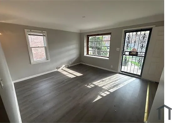 3700 Bedford St — Photo 8