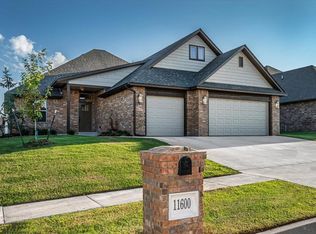 11600 NW 104th St, Yukon, OK 73099