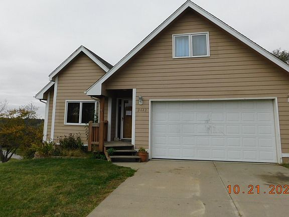 2nd image of 9412 Forest Ln
