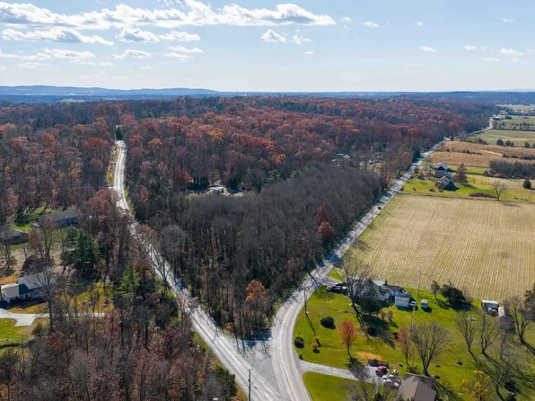 7765 Harmony Grove Rd, Wellsville, PA 17365