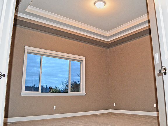 3rd image of 9304 Piperhill Dr SE