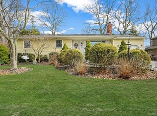 85 Mitchell Dr, Sound Beach, NY 11789