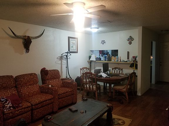 5th image of 204 Bucknell Ct