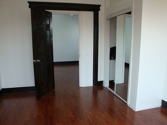 5th image of 143 Ege Ave #2