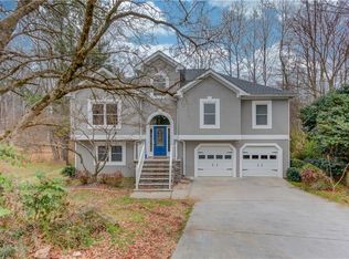 885 Long Branch Cir, Sugar Hill, GA 30518