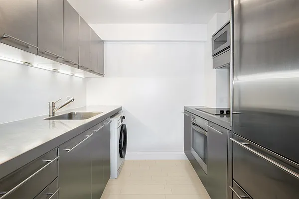 Rented by Compass | media 7