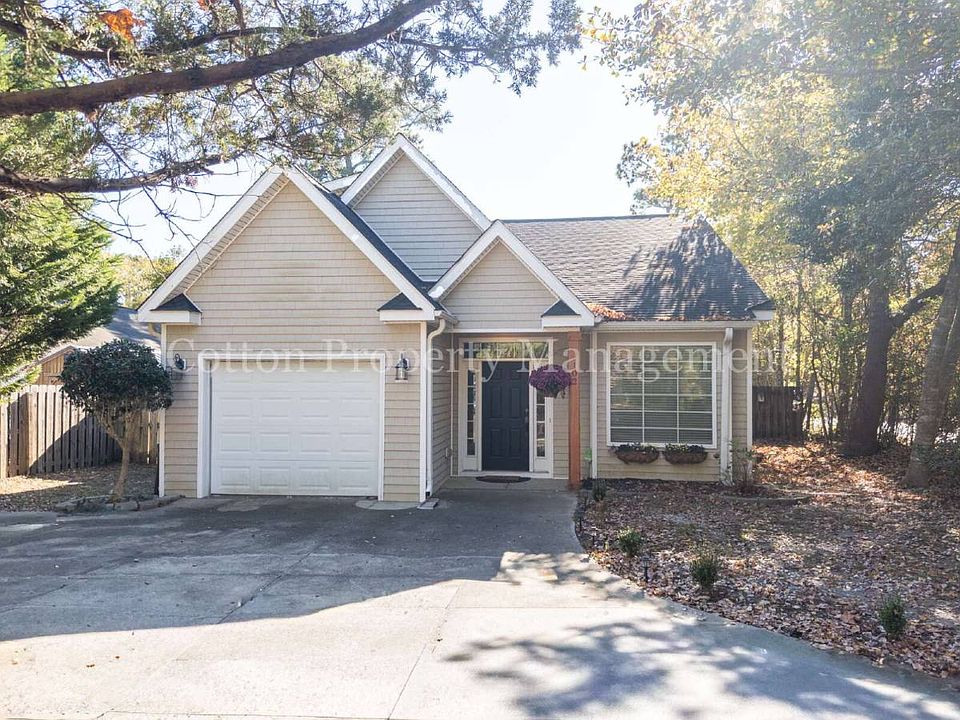 1st image of 102 Blossom Cir