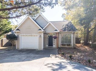 102 Blossom Cir, Hampstead, NC 28443