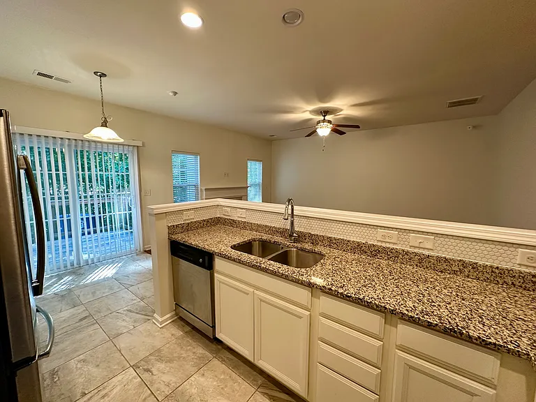 168 Limerick Rd #B — Photo 11