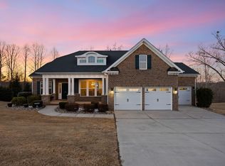 216 Scotts Bluff Dr, Simpsonville, SC 29681
