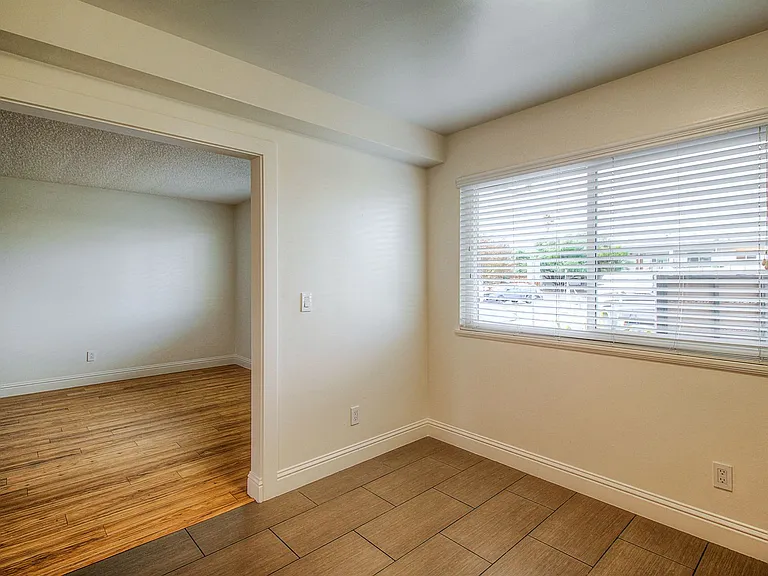 1532 Atlanta Ct #7 — Photo 10