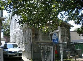 15812 75th Rd, Fresh Meadows, NY 11366