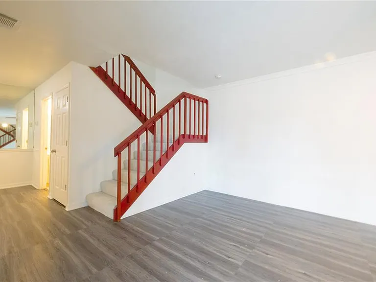 2947 Poplar Ave — Photo 18