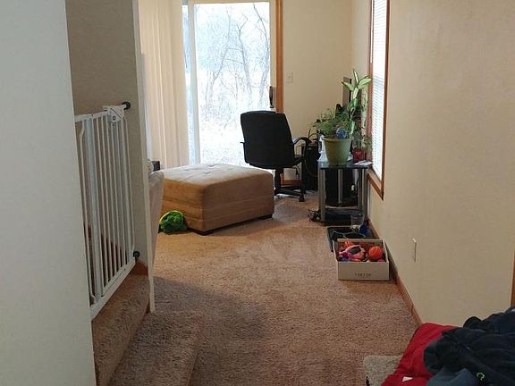 2nd image of 181 E 12th St