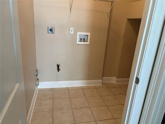 144 Nickel Loop — Photo 10