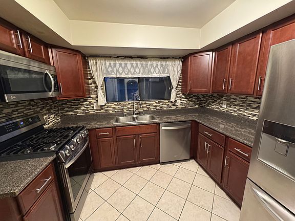 2nd image of 99 Rosewood Dr
