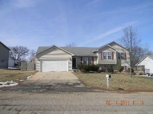 605 Meadowbrook Ct, Desloge, MO